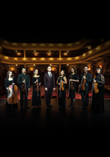 : Neo Classic Orchestra. . 